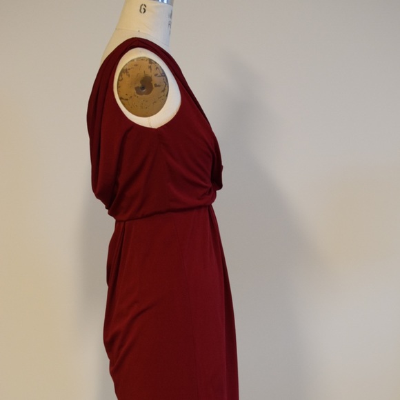 Hailey Adrianna Papell Jersey One-Shoulder Dress 4 - Picture 8 of 8